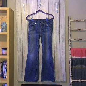 3️⃣ for 4️⃣0️⃣💰London jeans size 4